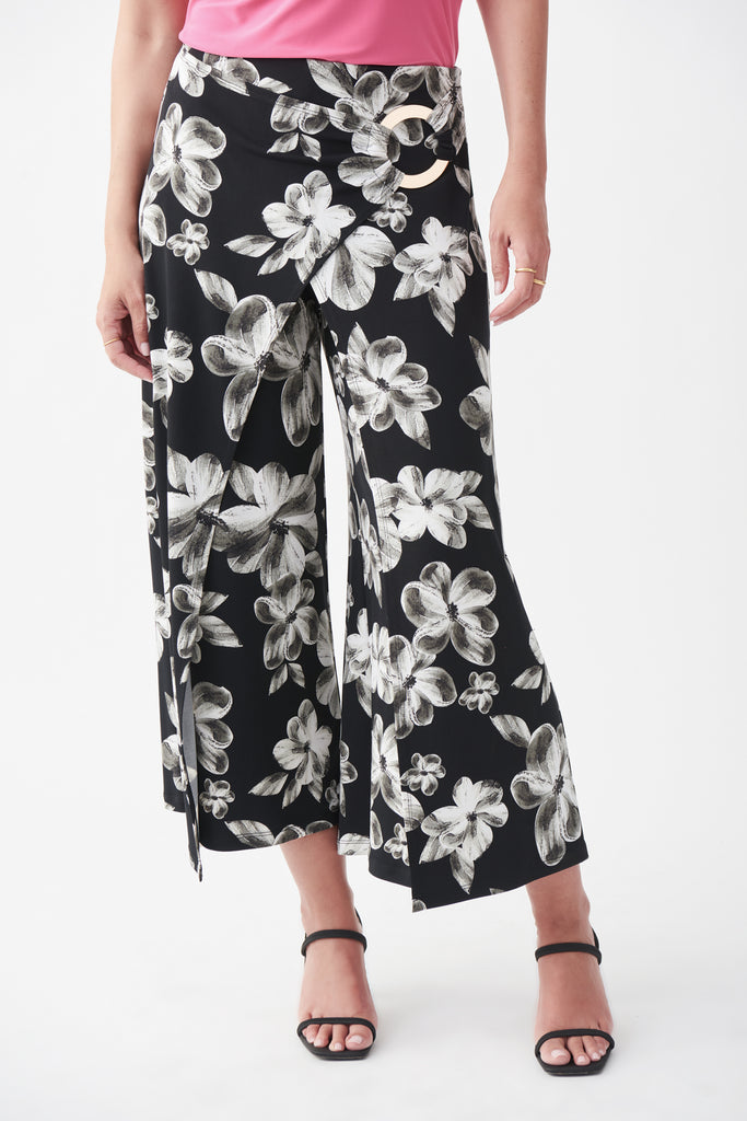 Floral Gaucho Pant with Gold Oval Ring